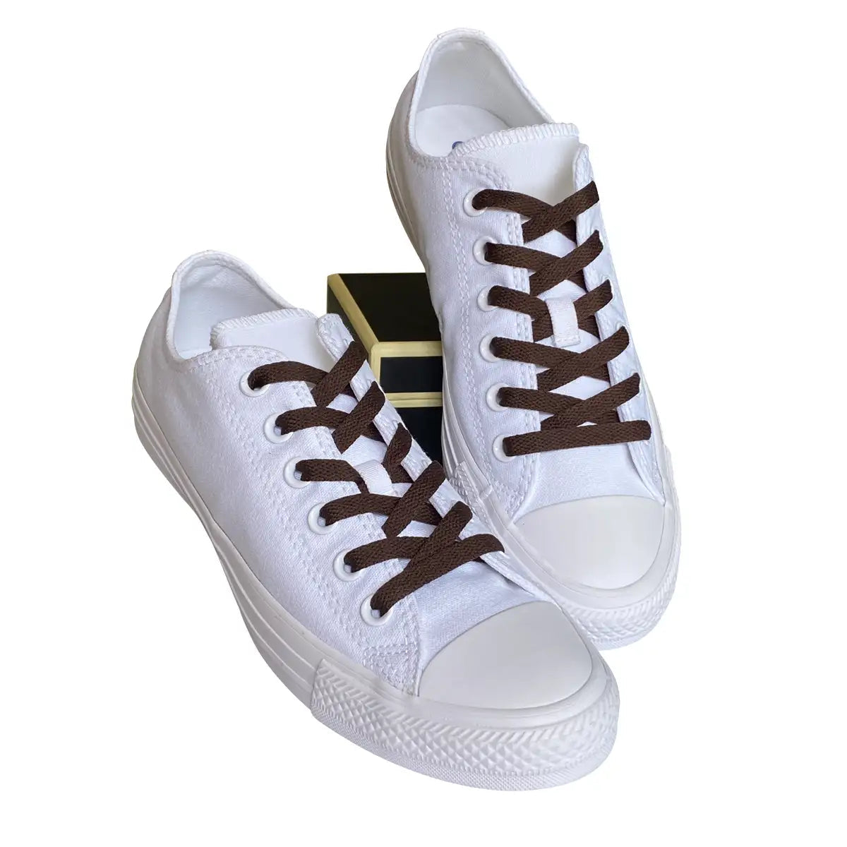 snoerebaand-sneakers-brun-moerk