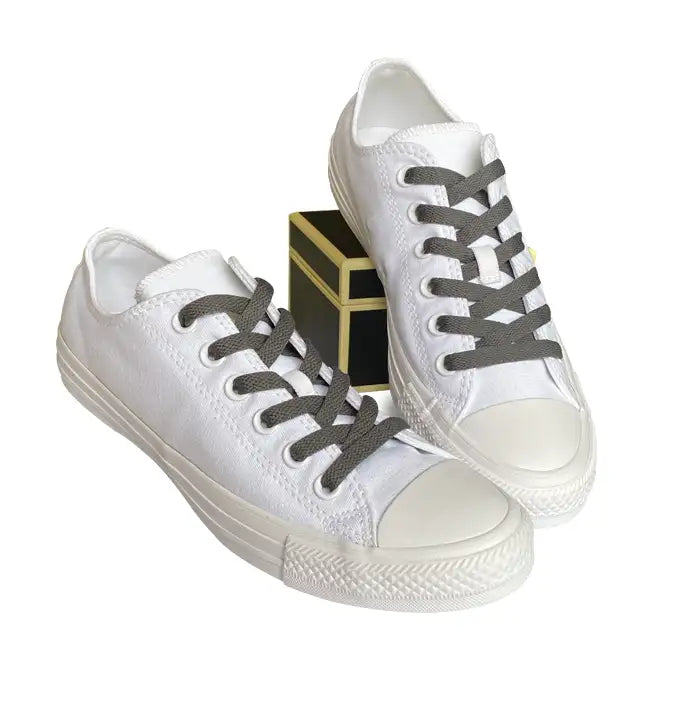 snoerebaand-sneakers-graa-moerk